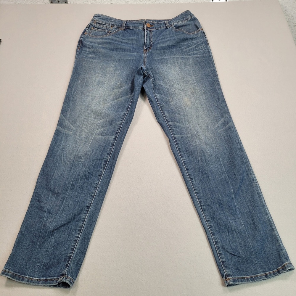 Chico's Platinum Boyfriend Jeans Blue Denim Size 2 Medium Wash Mid Rise Stretch